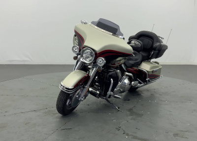 HARLEY-DAVIDSON TOURING ELECTRA GLIDE 1584 ULTRA CLASSIC