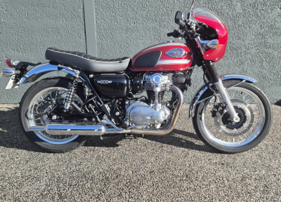 KAWASAKI W 800