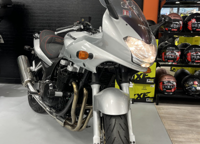 KAWASAKI ZR-7 S