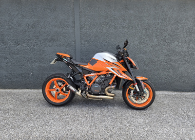 KTM 1290 SUPER DUKE R
