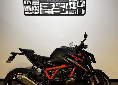 KTM 1390 SUPER DUKE R