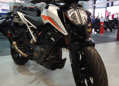 KTM 390 DUKE