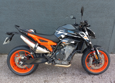 KTM 890 DUKE GP