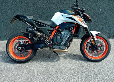 KTM 890 DUKE R