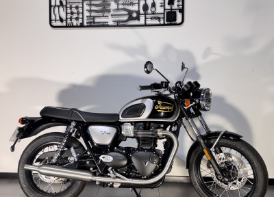 TRIUMPH BONNEVILLE T100