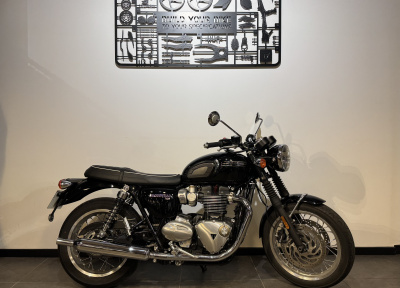 TRIUMPH BONNEVILLE T120 1200