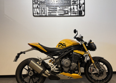 TRIUMPH SPEED TRIPLE 1200 RS