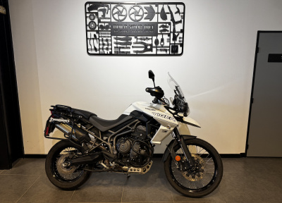 TRIUMPH TIGER 800 XCA
