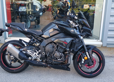 YAMAHA MT-10