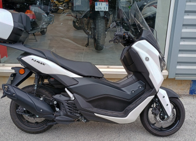 YAMAHA NMAX 125