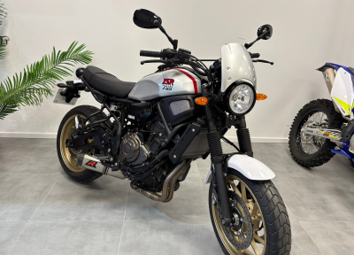 YAMAHA XSR 700 XTRIBUTE