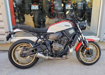 YAMAHA XSR 700