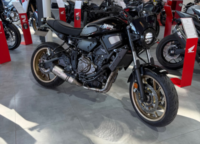 YAMAHA XSR 700
