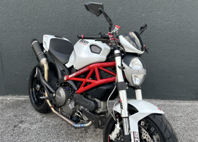 DUCATI 796 MONSTER
