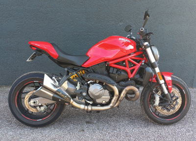 DUCATI MONSTER 821