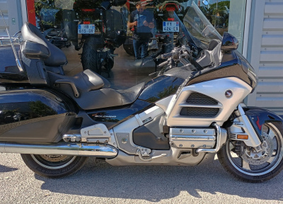 HONDA GL 1800 GOLDWING AIR BAG GPS