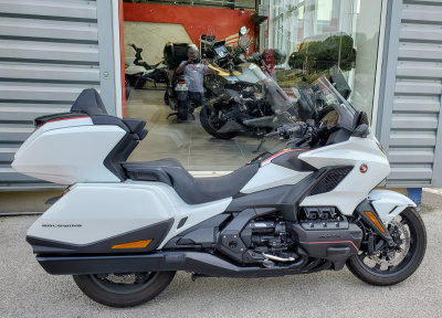 HONDA GOLDWING