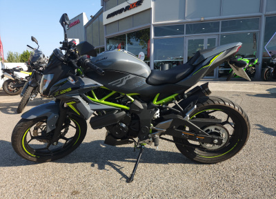 KAWASAKI Z-125