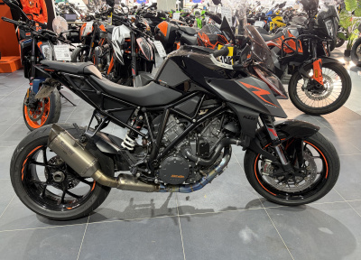 KTM 1290 SUPER DUKE R
