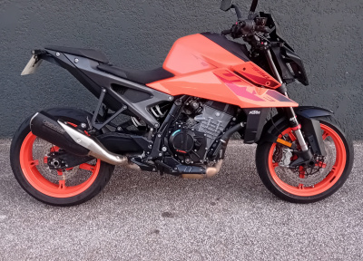 KTM 990 DUKE