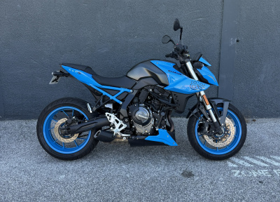 SUZUKI GSX-S 8 S