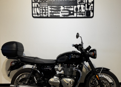 TRIUMPH BONNEVILLE T120