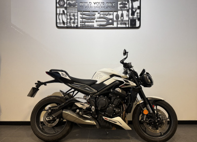 TRIUMPH STREET TRIPLE 765 R