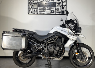 TRIUMPH TIGER 800 XCA
