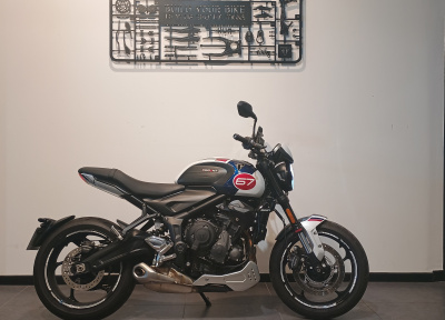 TRIUMPH TRIDENT 660