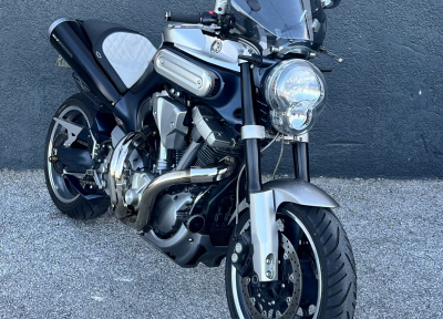 YAMAHA MT-01