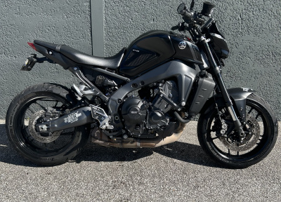 YAMAHA MT-09