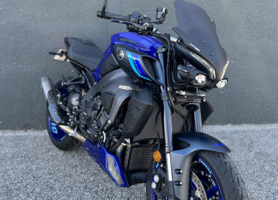 YAMAHA MT-10