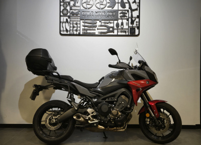 YAMAHA TRACER 900