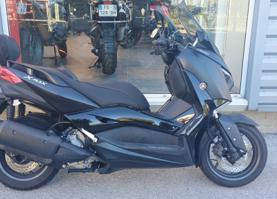 YAMAHA XMAX 300 IRON MAX