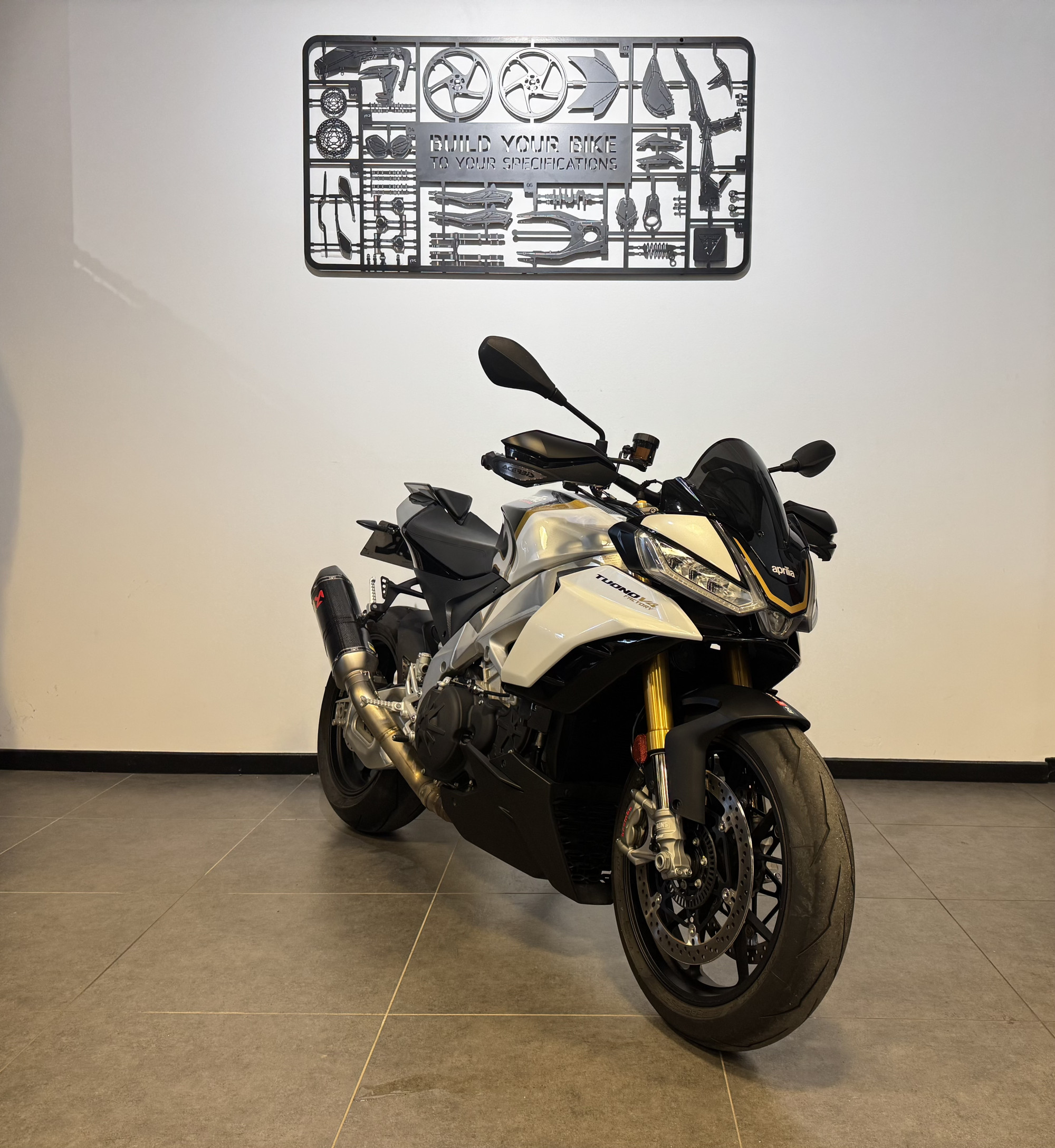 APRILIA TUONO 1100 V4 FACTORY