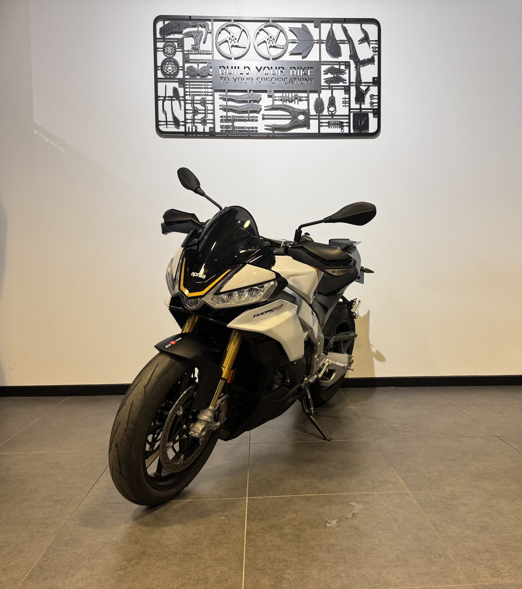 APRILIA TUONO 1100 V4 FACTORY