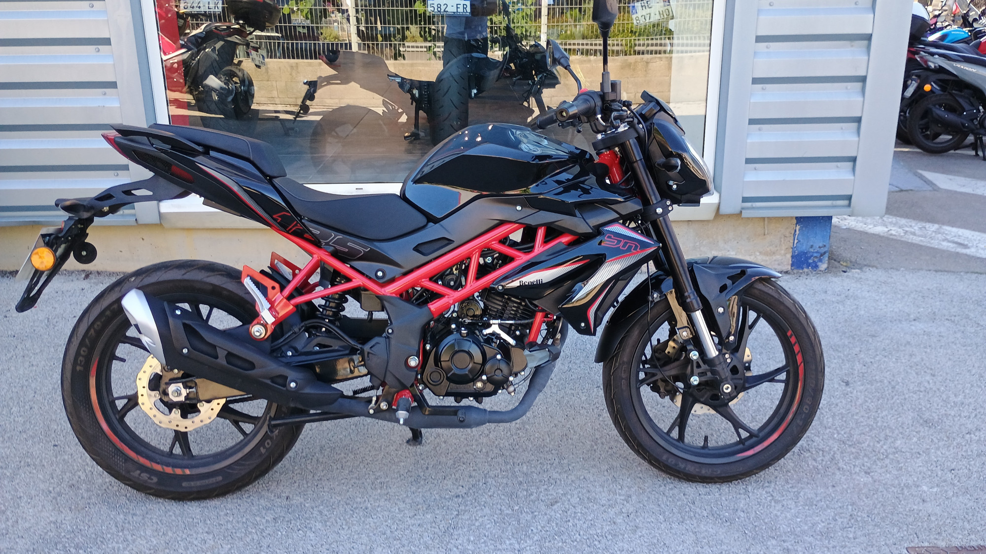 BENELLI BN 125