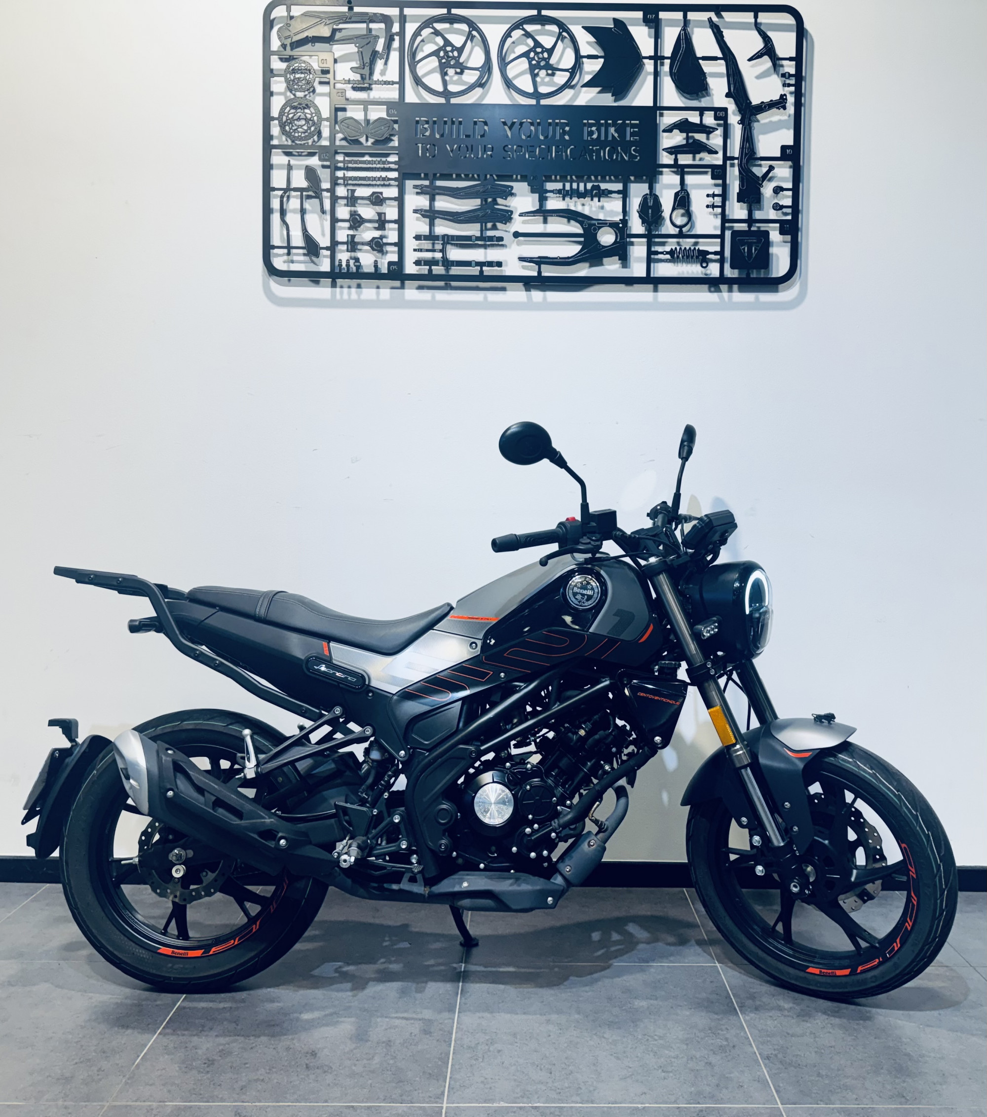 BENELLI LEONCINO 125
