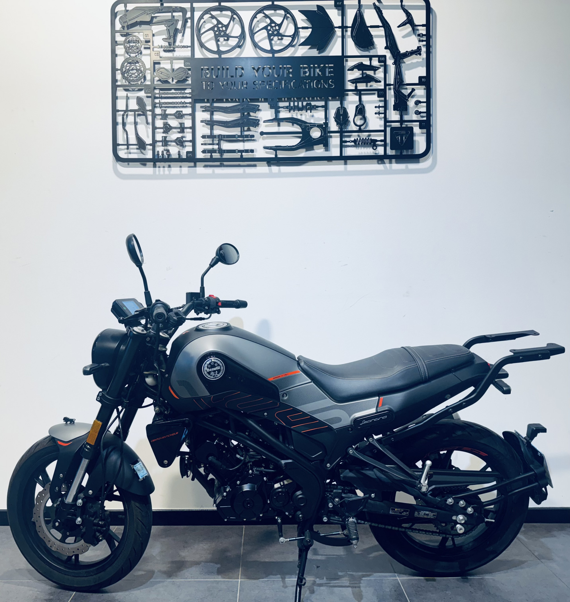 BENELLI LEONCINO 125