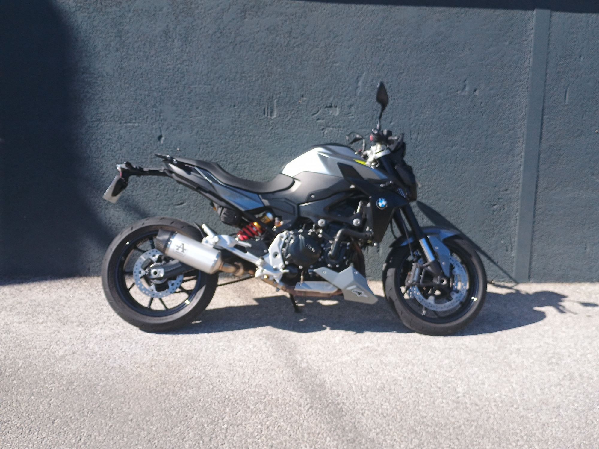 BMW F 900 R
