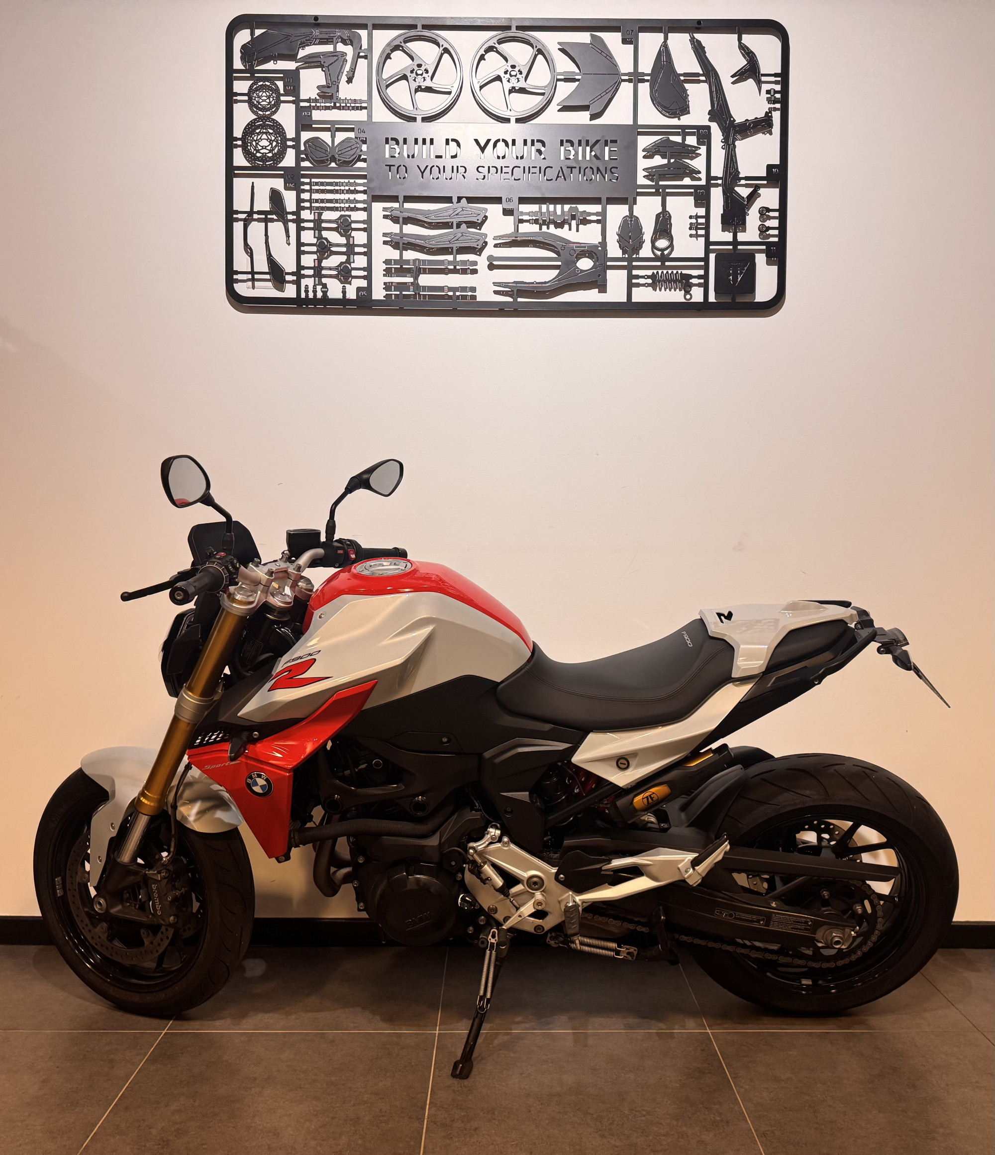 BMW F 900 R