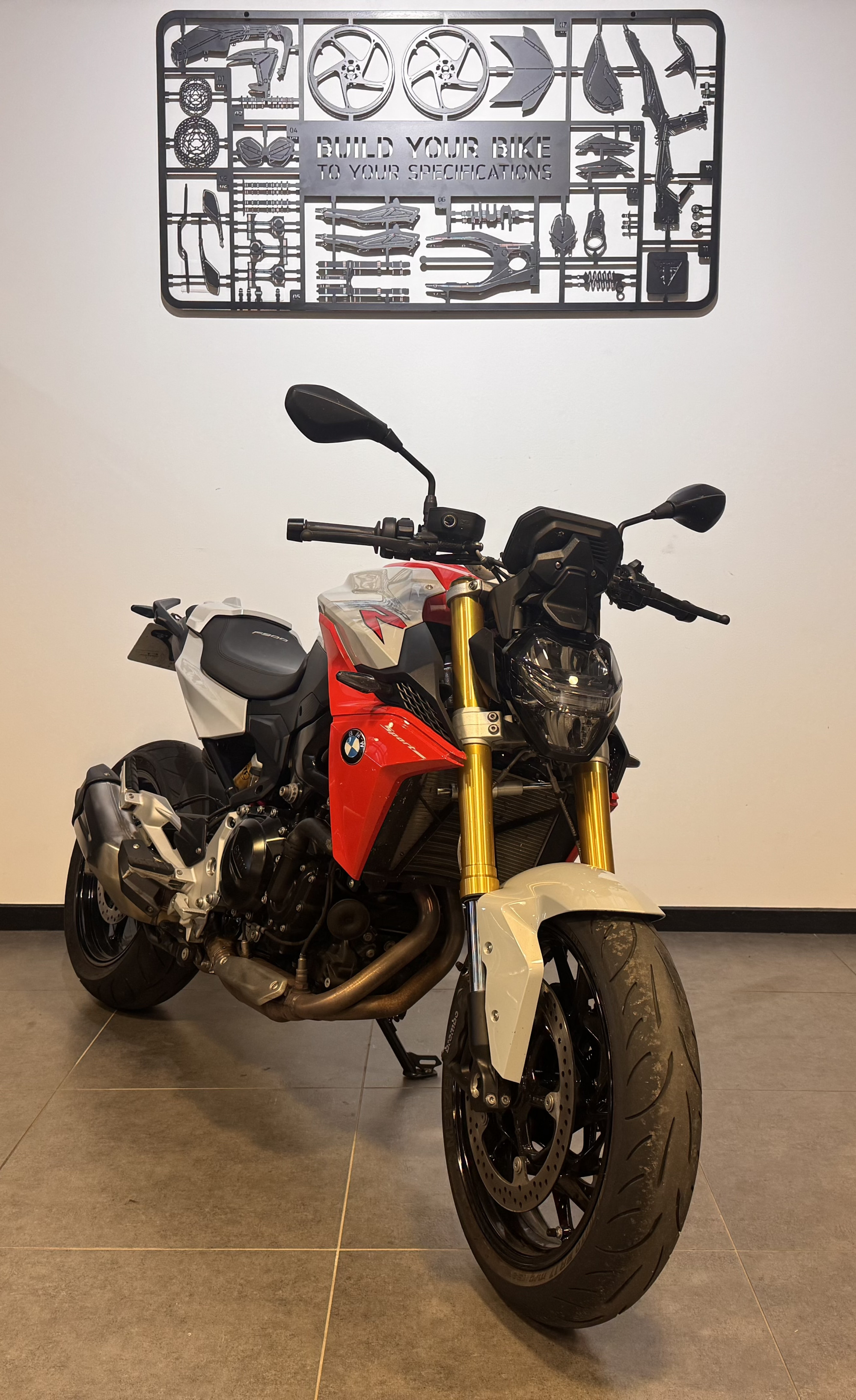 BMW F 900 R