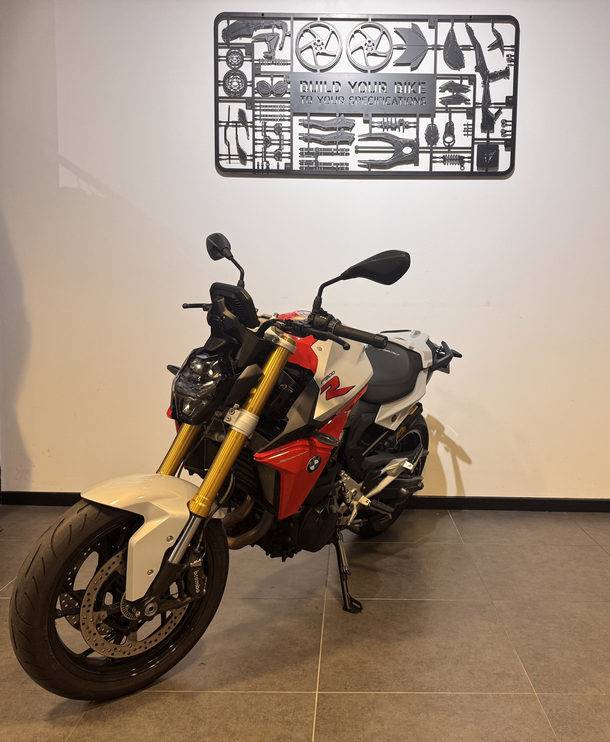 BMW F 900 R