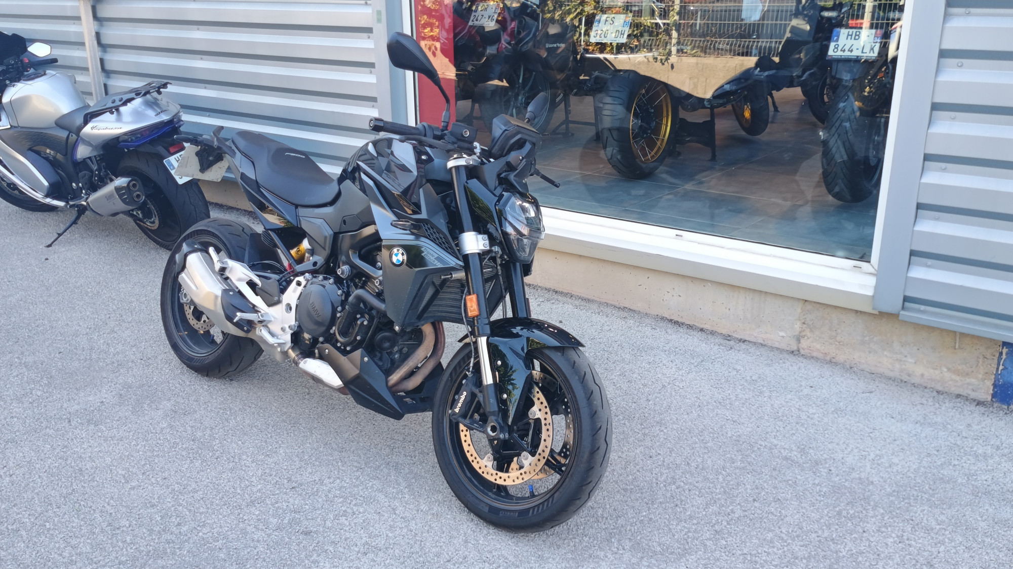 BMW F 900 R