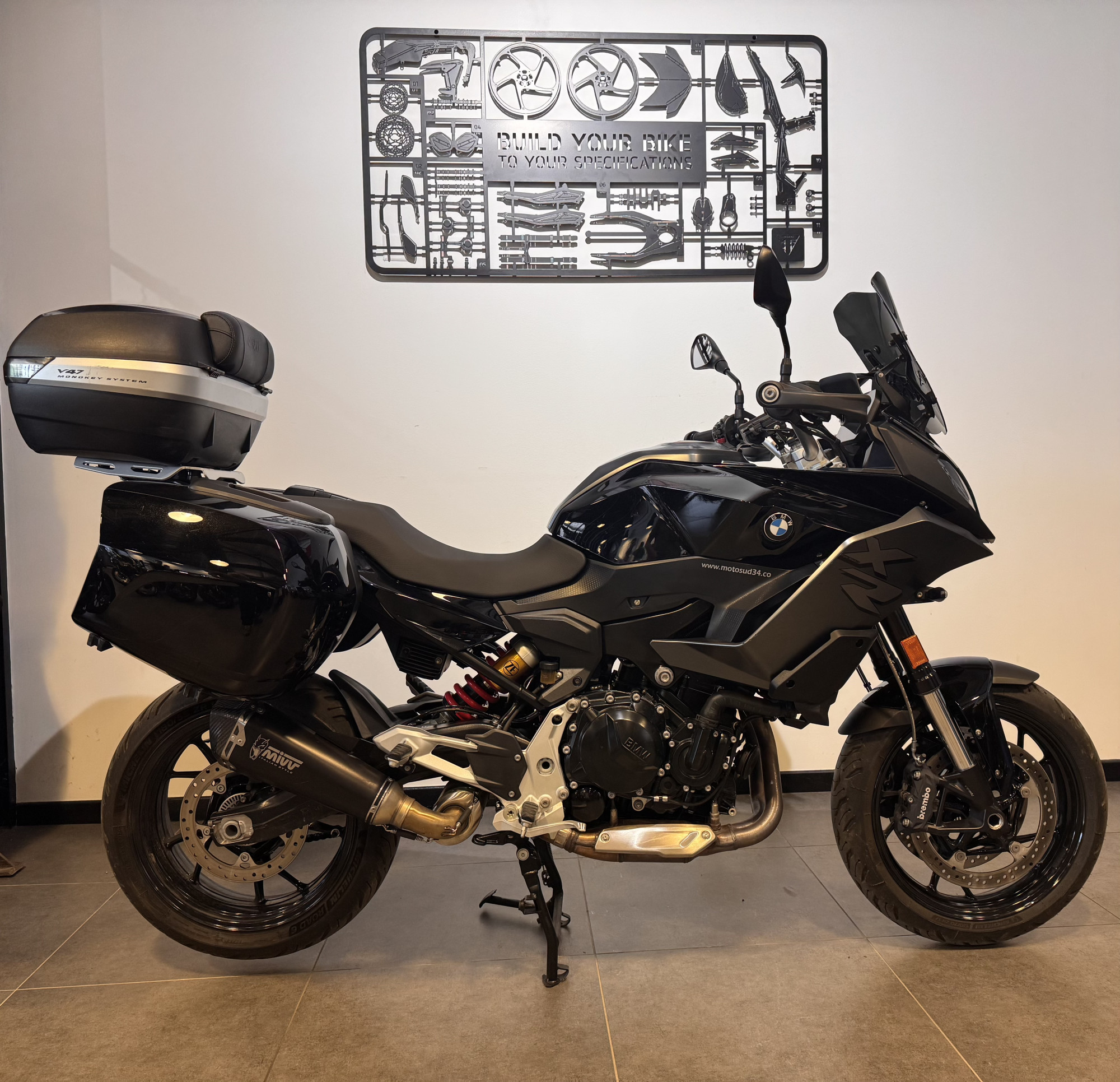 BMW F 900 XR