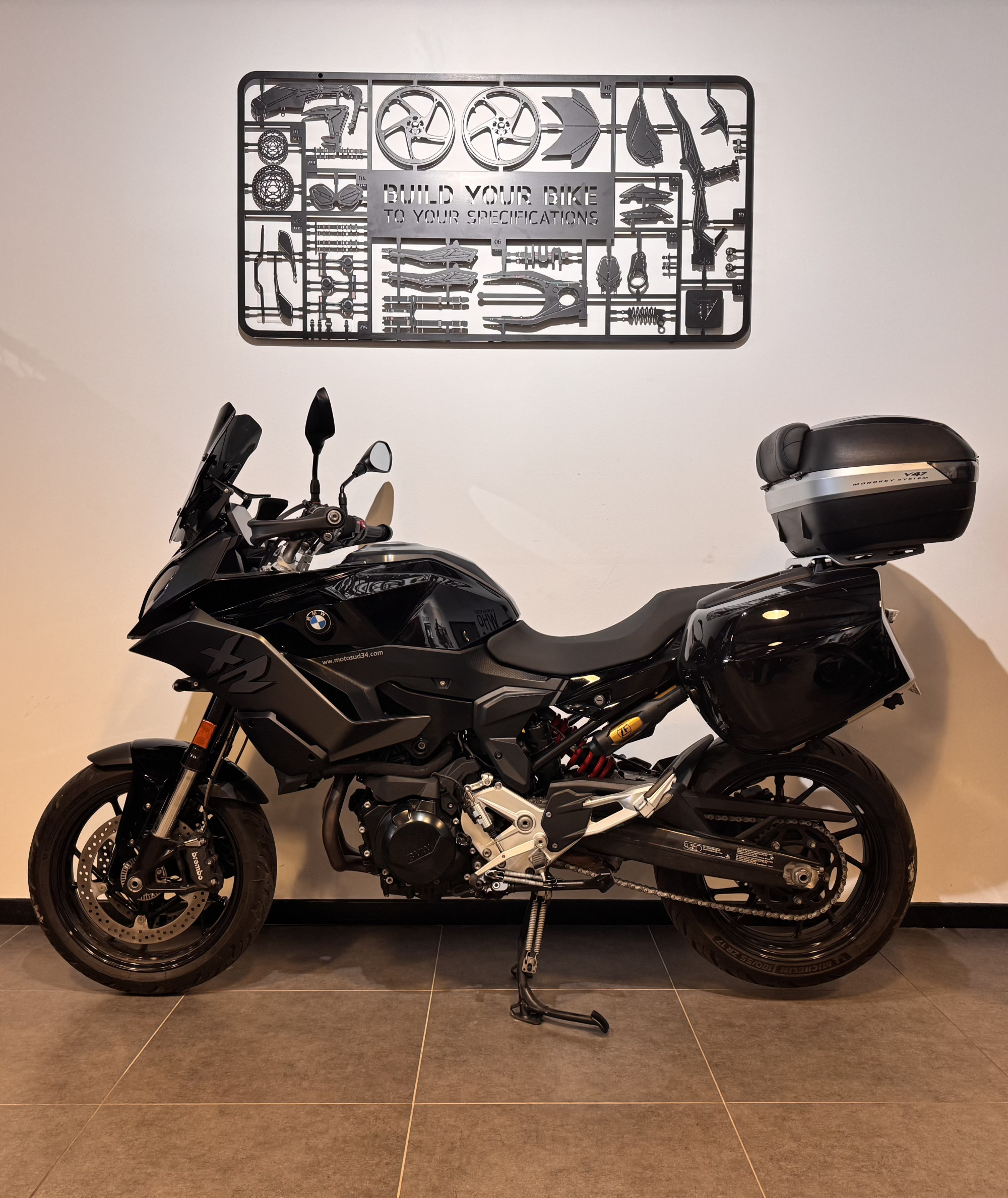 BMW F 900 XR