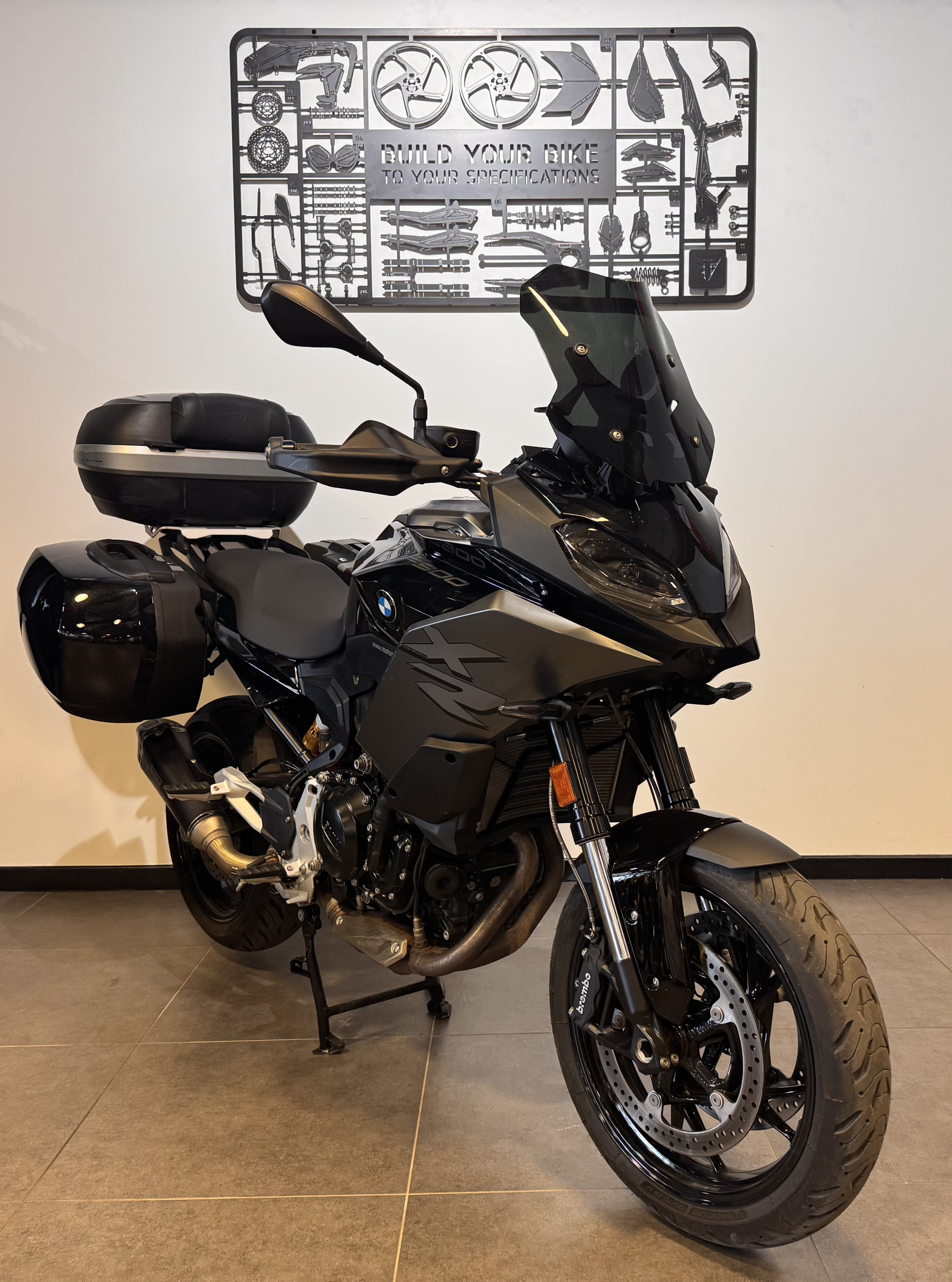 BMW F 900 XR