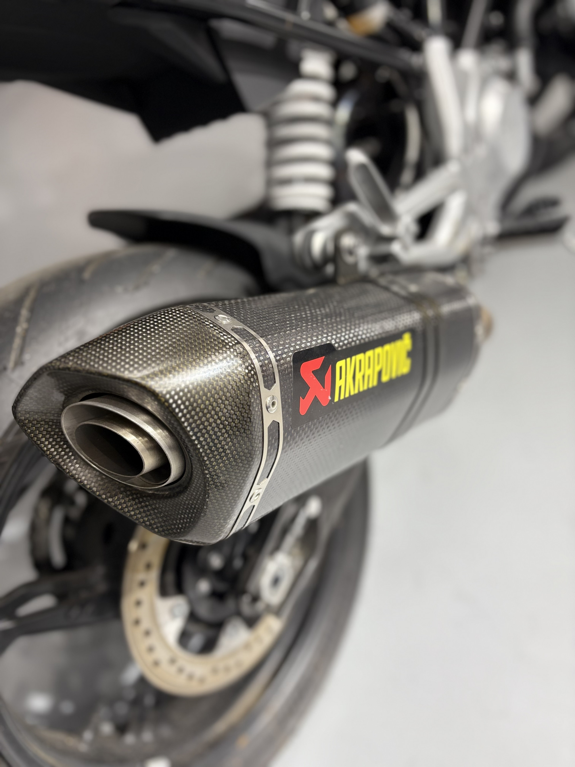 BMW G 310 R