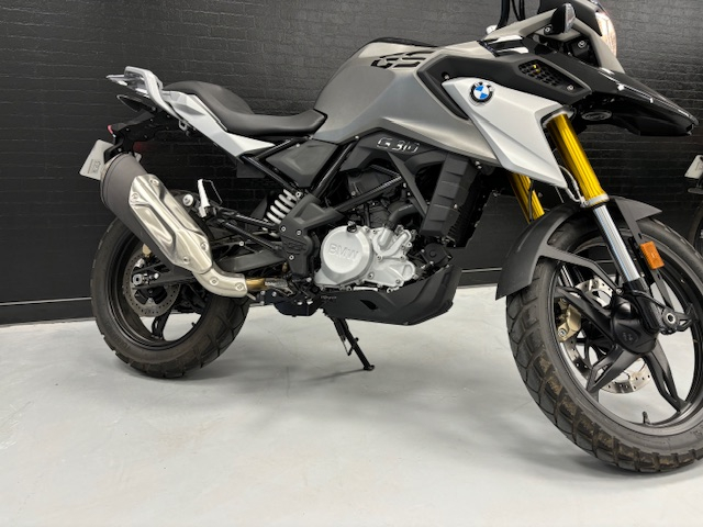 BMW G 310 R