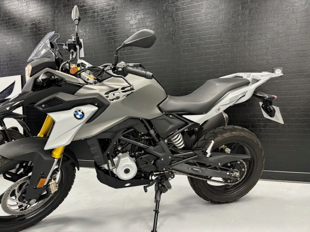 BMW G 310 R